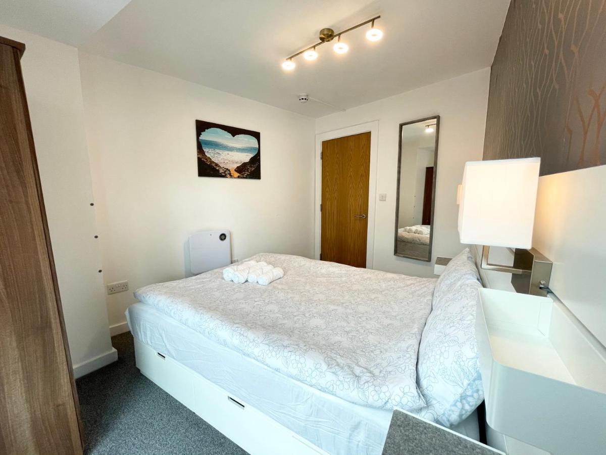 マンチェスターThe Works-Fresh 2Bed In Centre, Opposite Arndale.アパートメント エクステリア 写真